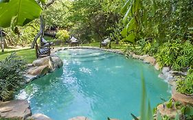 Little Bush Lodge