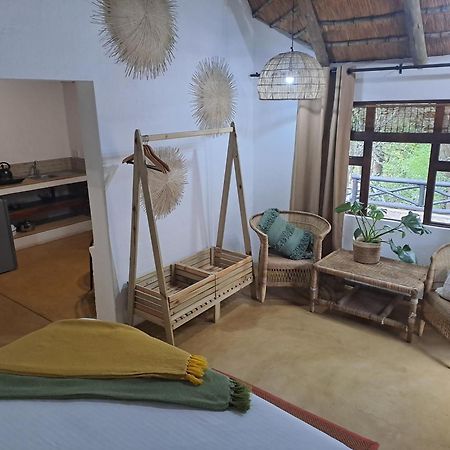 Little Bush Lodge Hoedspruit Exterior foto