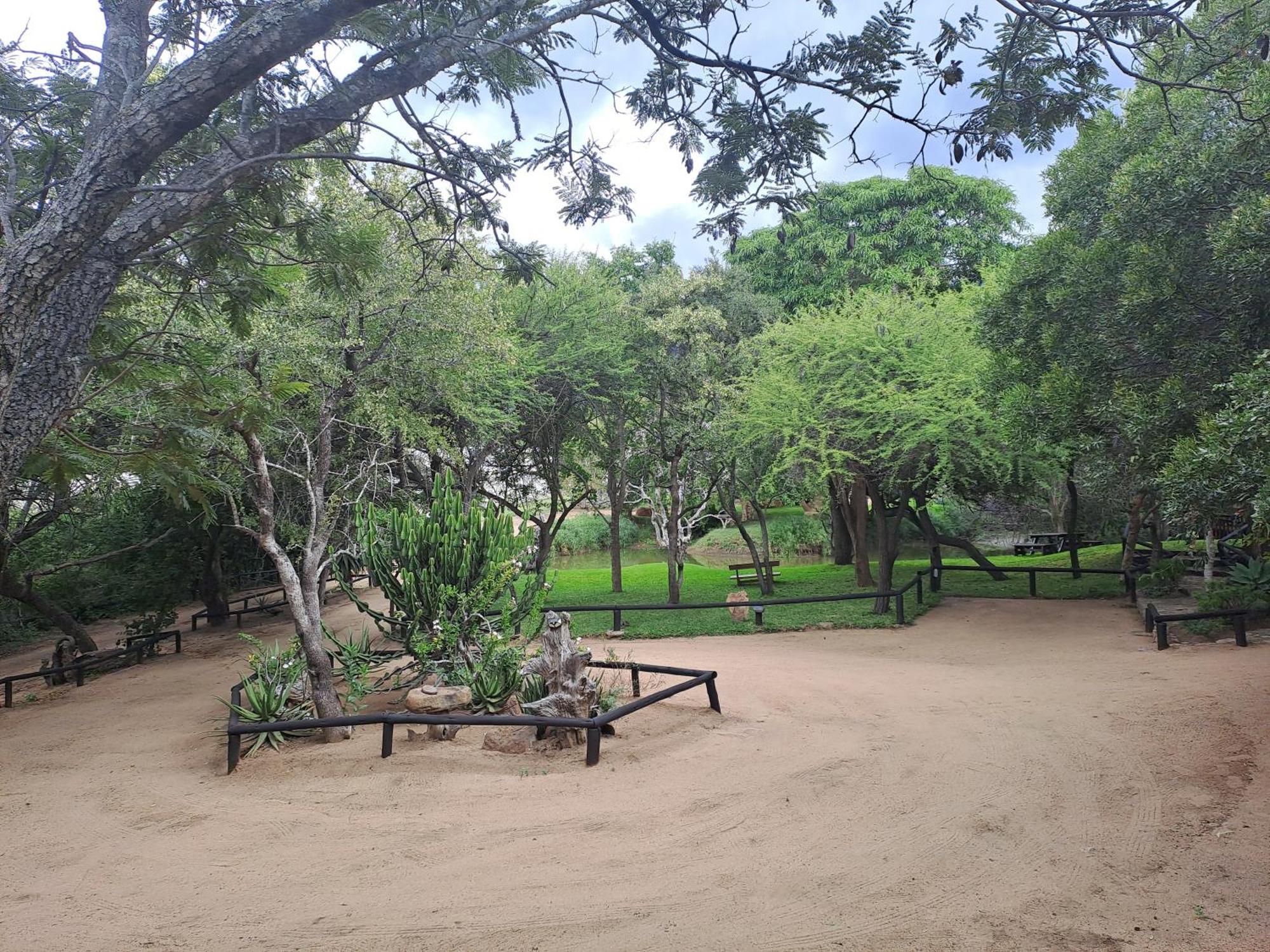 Little Bush Lodge Hoedspruit Exterior foto